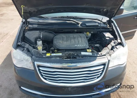 2013 Chrysler Town & Country Touring из США, поврежденный, VIN 2C4RC1BG2DR540878